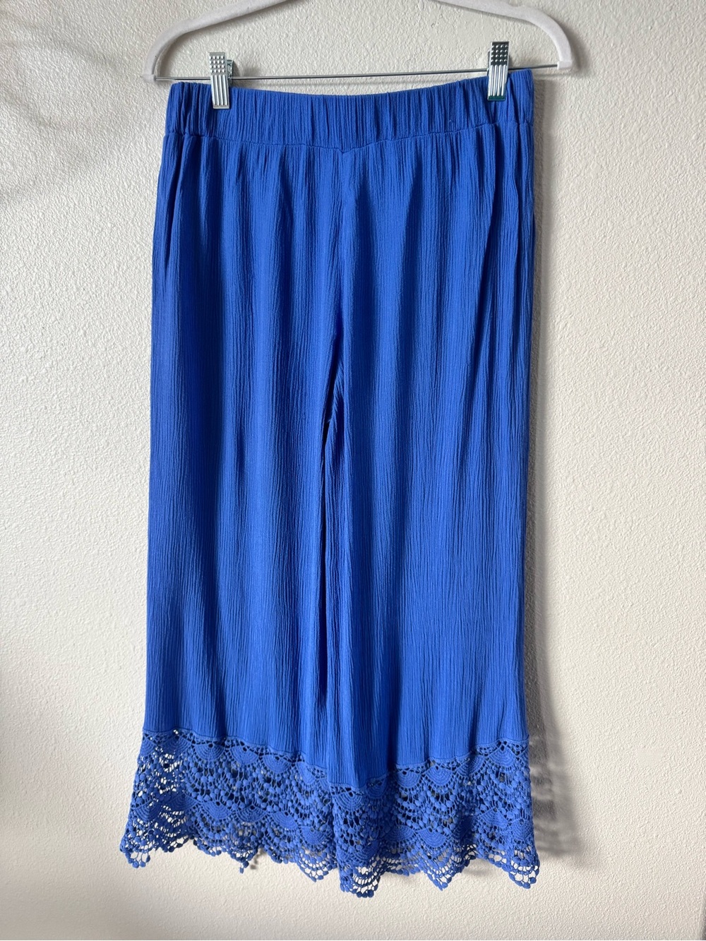 Trendy Matilda Jane Periwinkle Blue Cropped Pants with Crochet Hem.